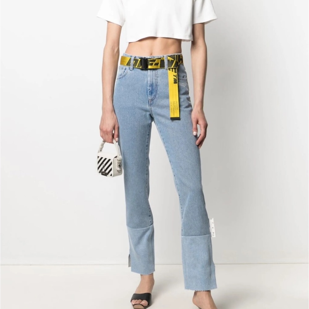 Brand new Off-White Stylish Light Blue Cropped Women's Jeans